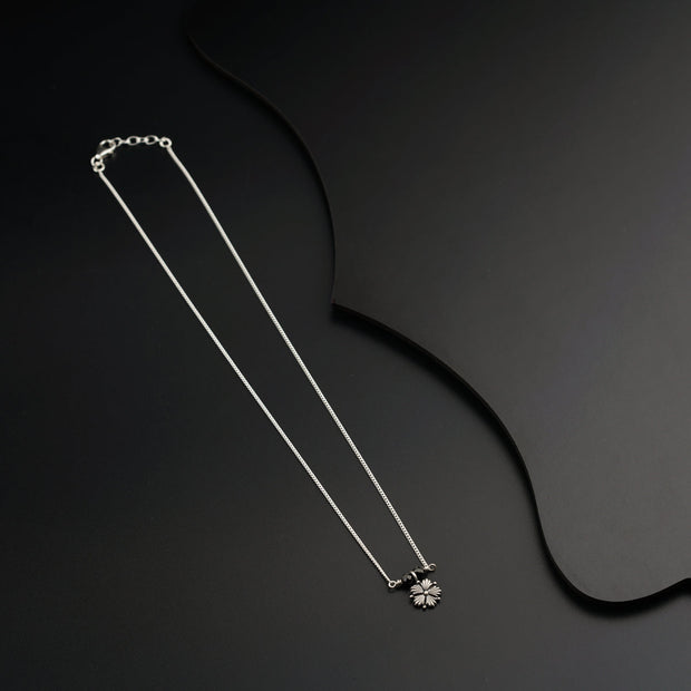 Elegance in Silver: Jaswandi Mangalsutra Chain