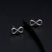 Вечные серьги с изящным дизайном